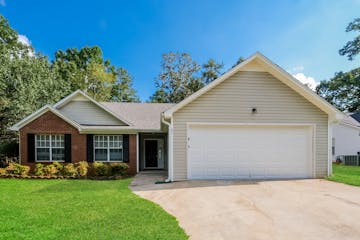 65 Burdell Dr Covington, GA 30016